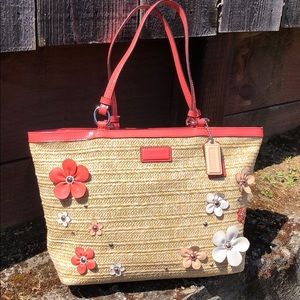 Spring hand bag